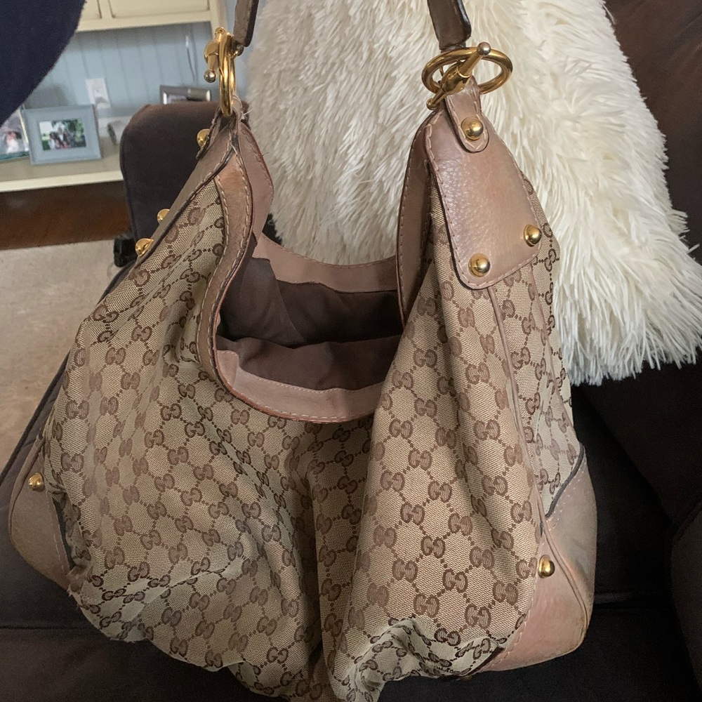 Woman’s Gucci Handbag